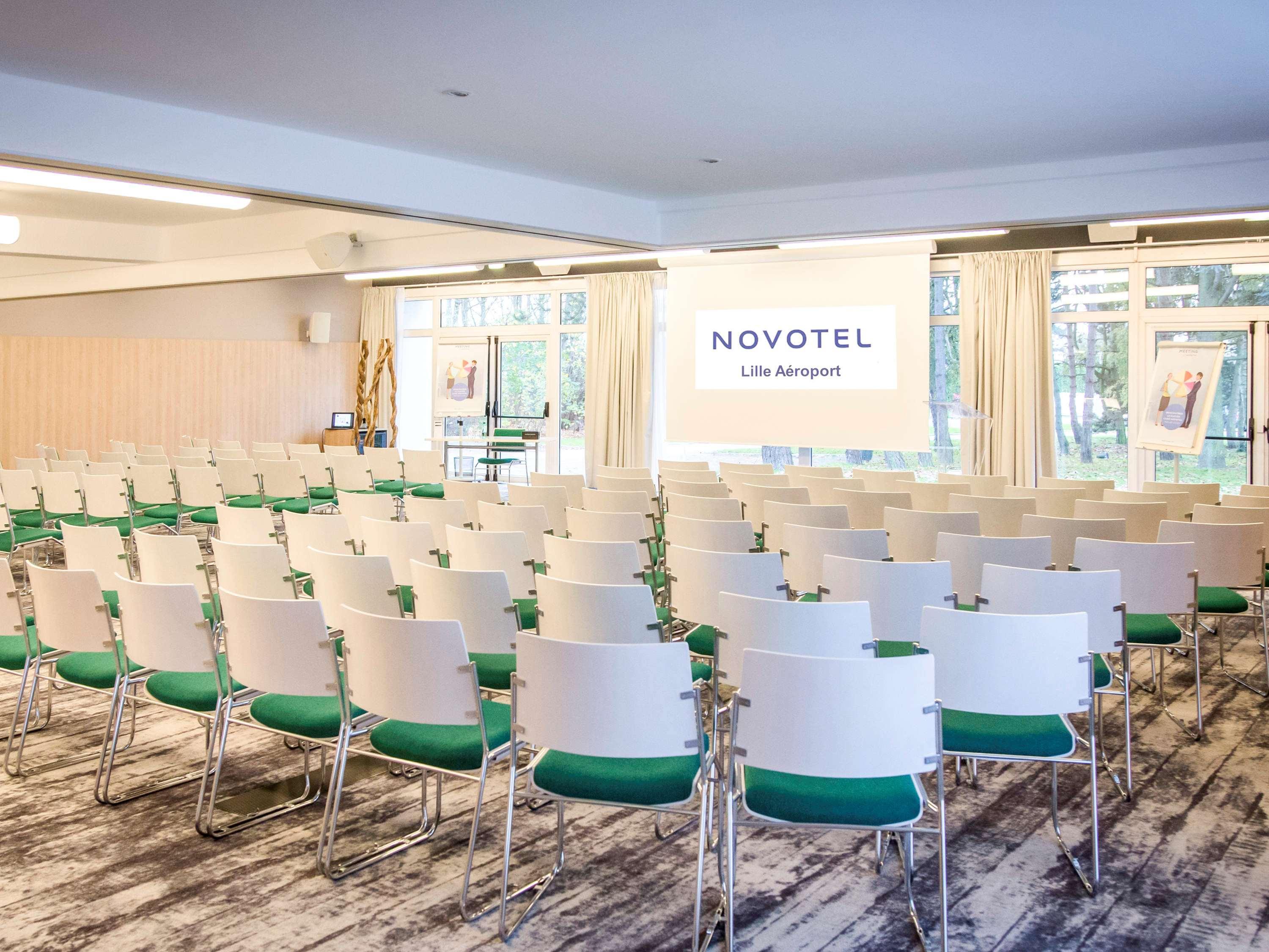 Novotel Lille Aeroport Exterior foto